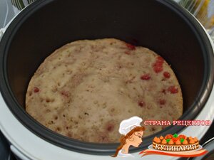 пирог с клубникой в мультиварке